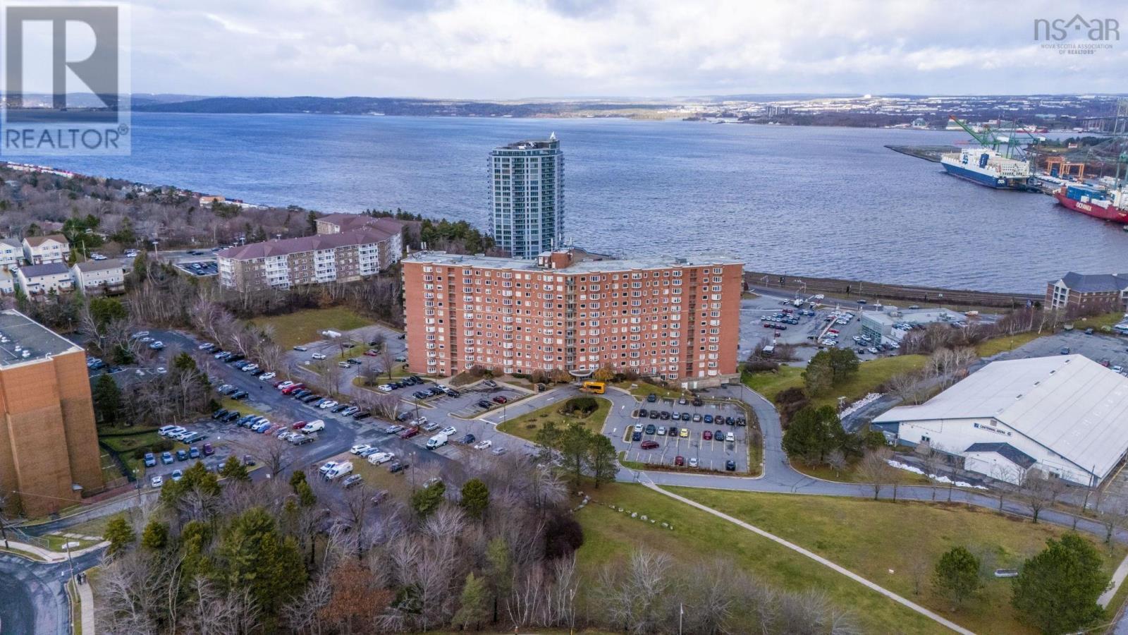 Property 45 of 49 of 324 45 Vimy Ave.