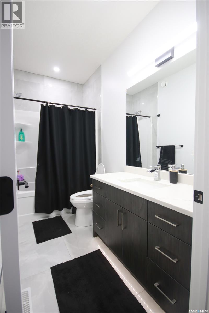 131 NAZARALI WAY - 23