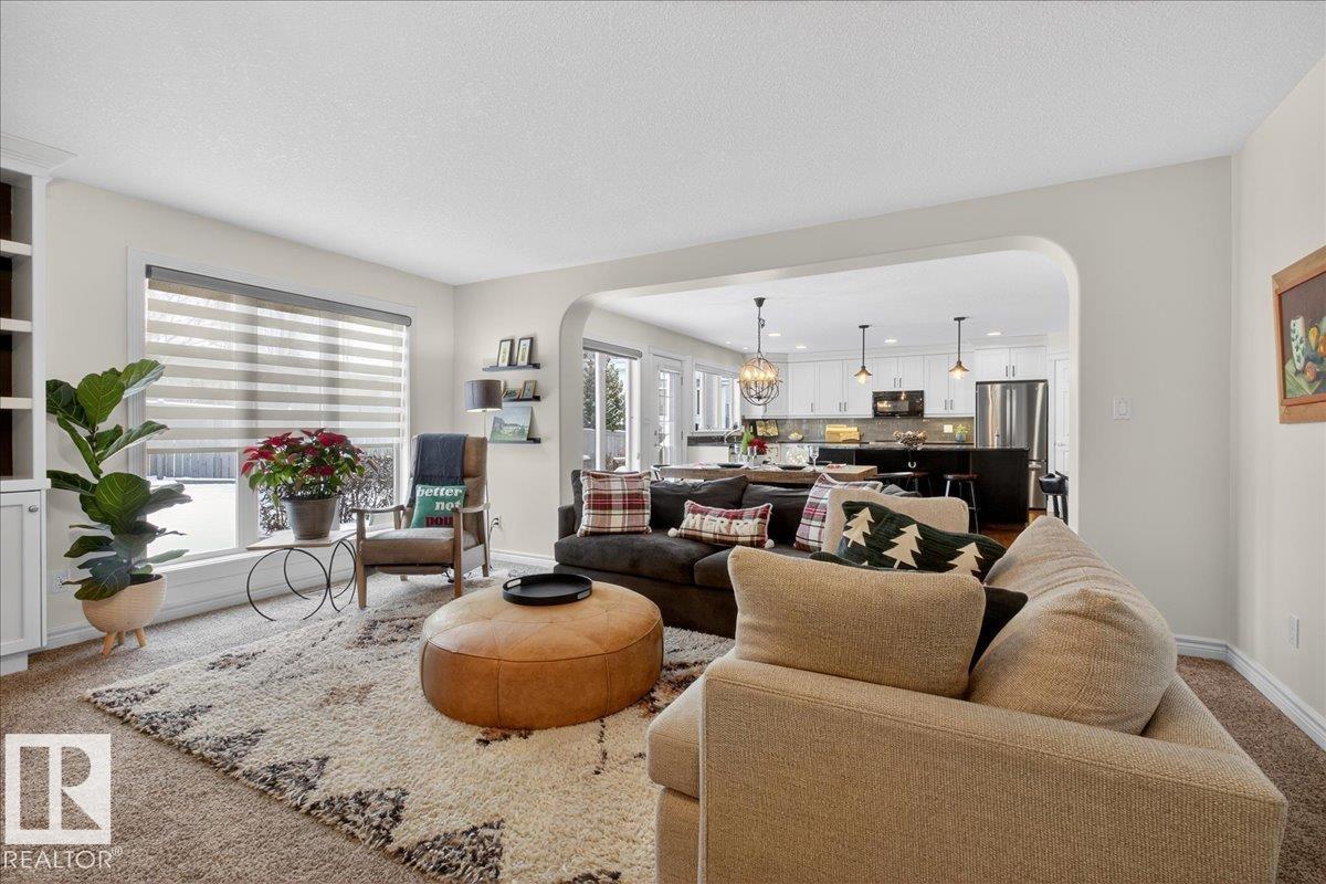 82 Highland Close, Sherwood Park