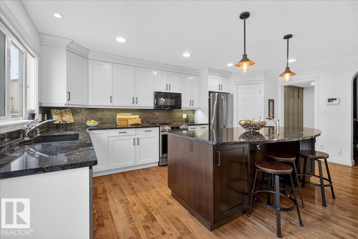 82 Highland Close, Sherwood Park