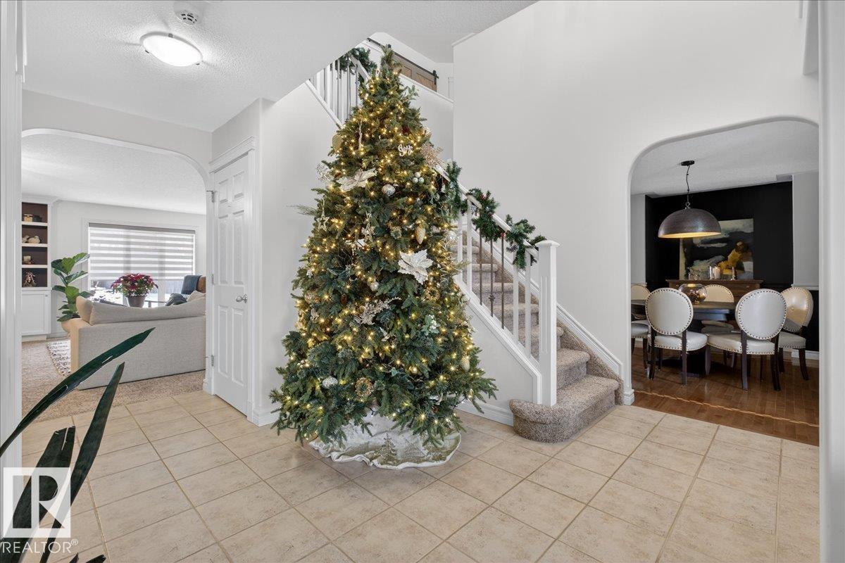 82 Highland Close, Sherwood Park