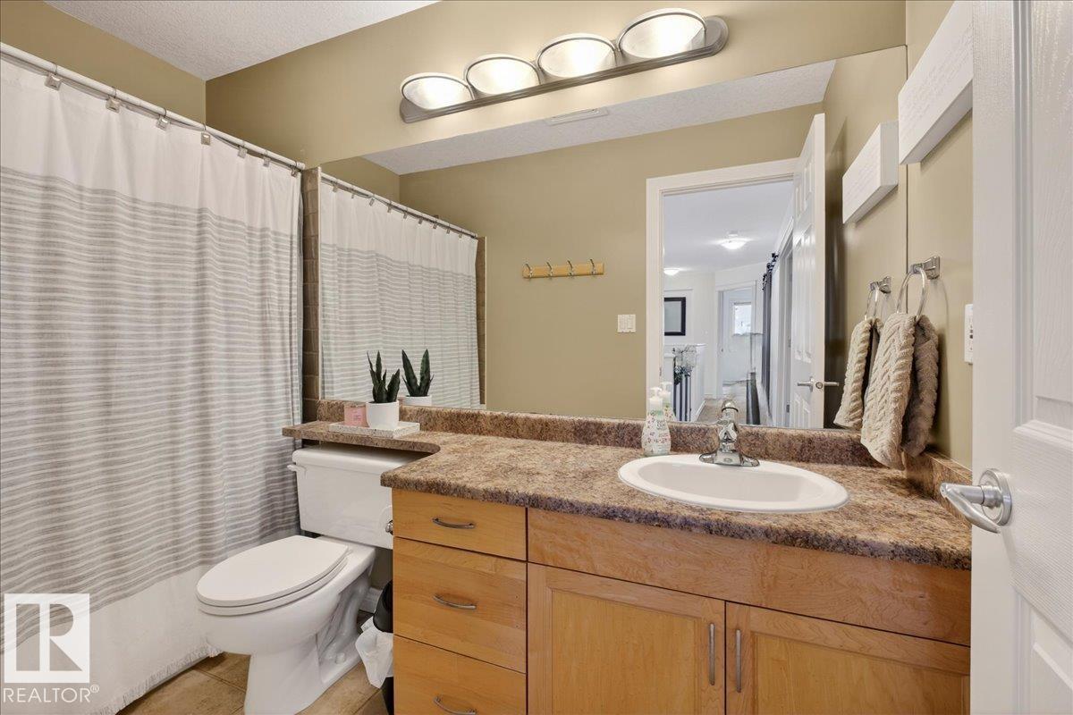 82 Highland Close, Sherwood Park