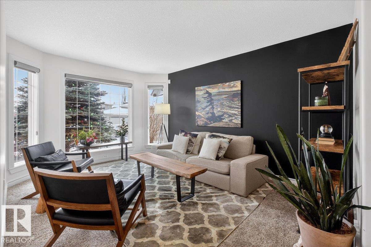 82 Highland Close, Sherwood Park