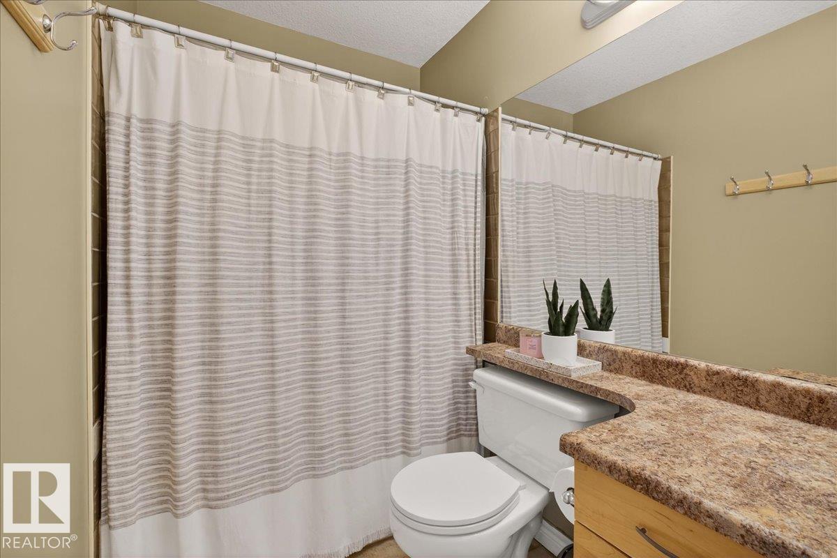 82 Highland Close, Sherwood Park