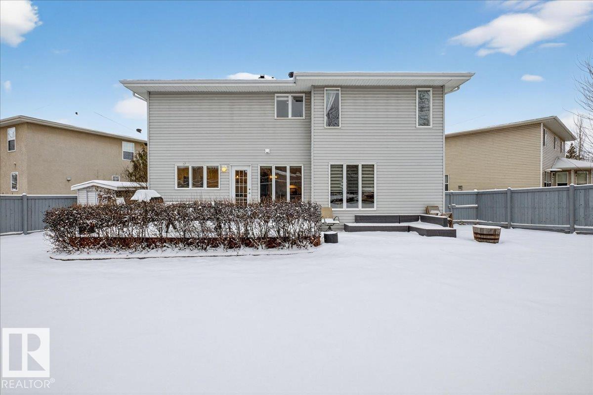 82 Highland Close, Sherwood Park