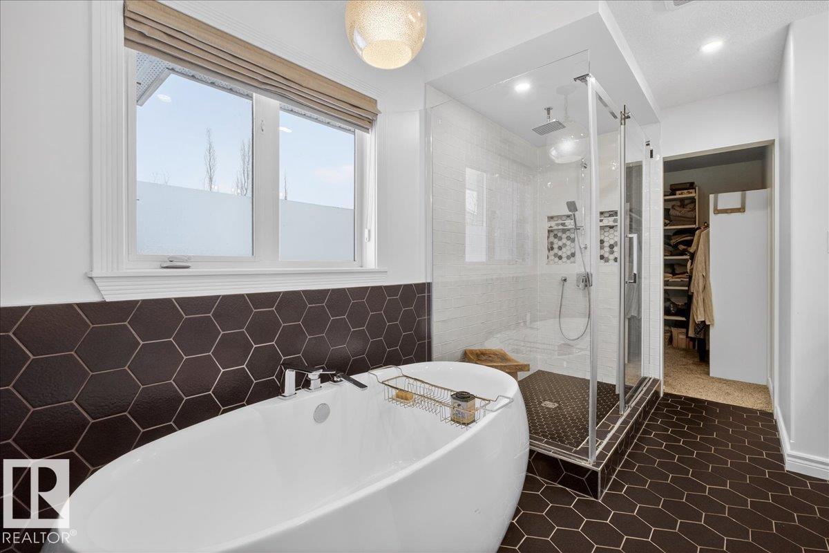 82 Highland Close, Sherwood Park