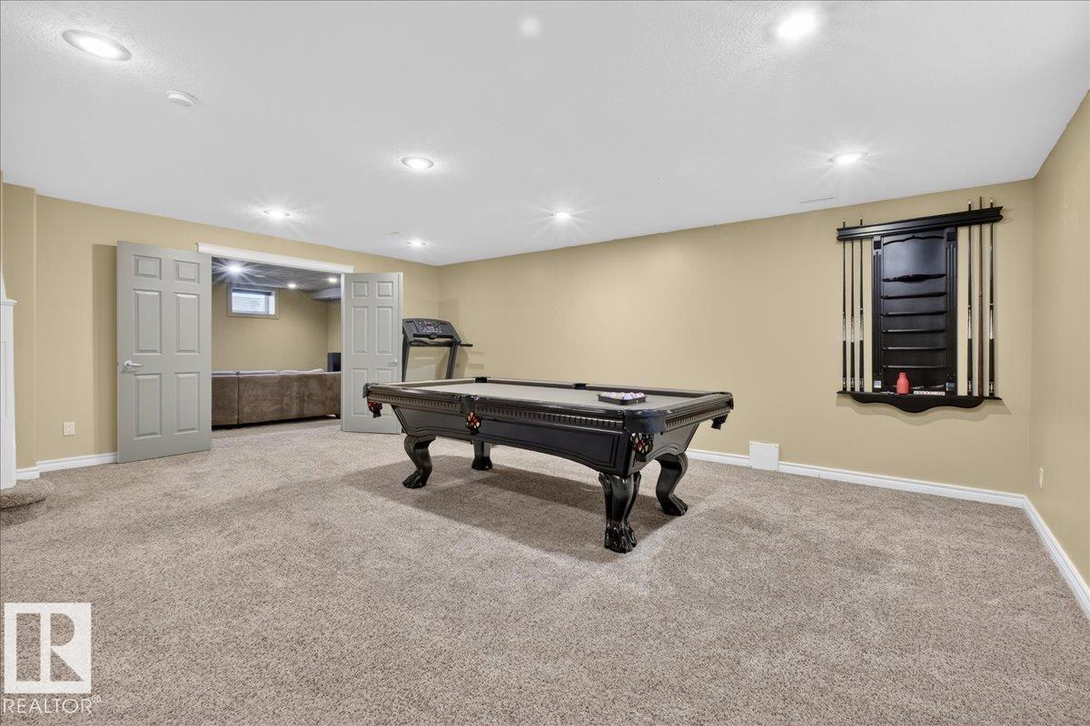 82 Highland Close, Sherwood Park