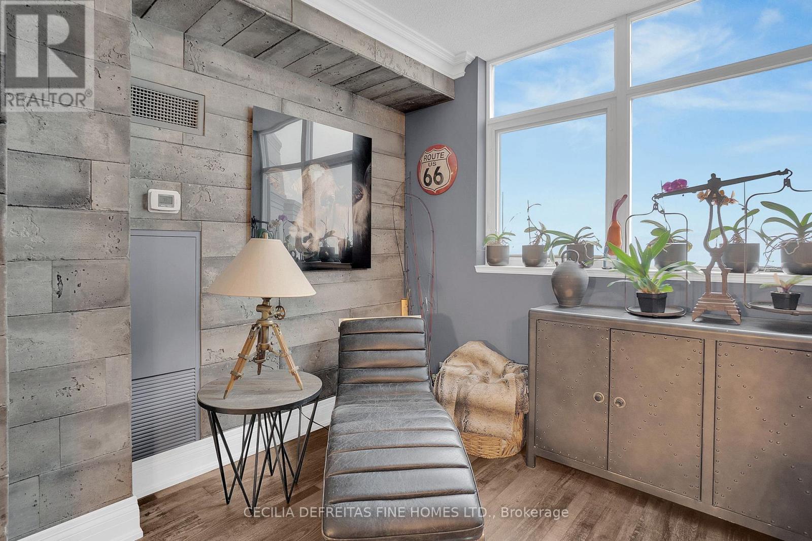 #1616 9225 JANE STREET - 16