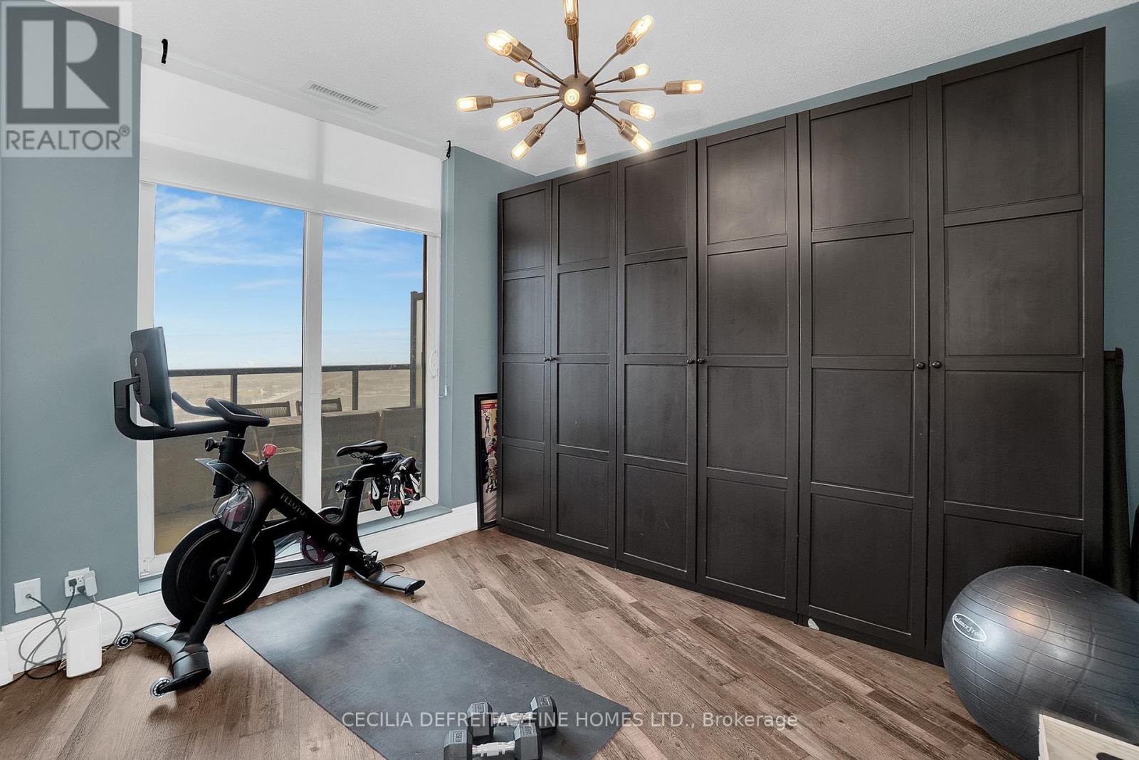 #1616 9225 JANE STREET - 28