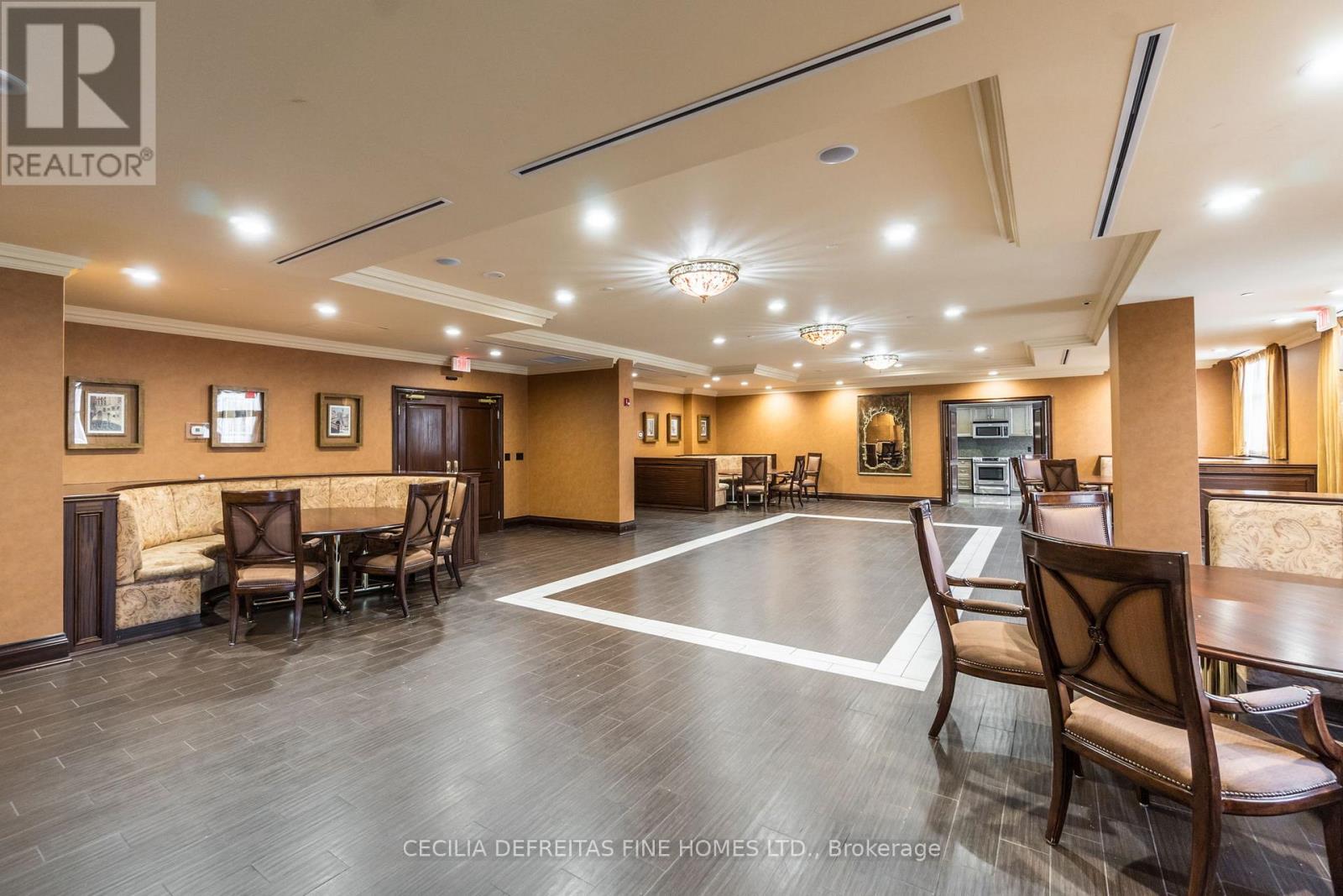 #1616 9225 JANE STREET - 38