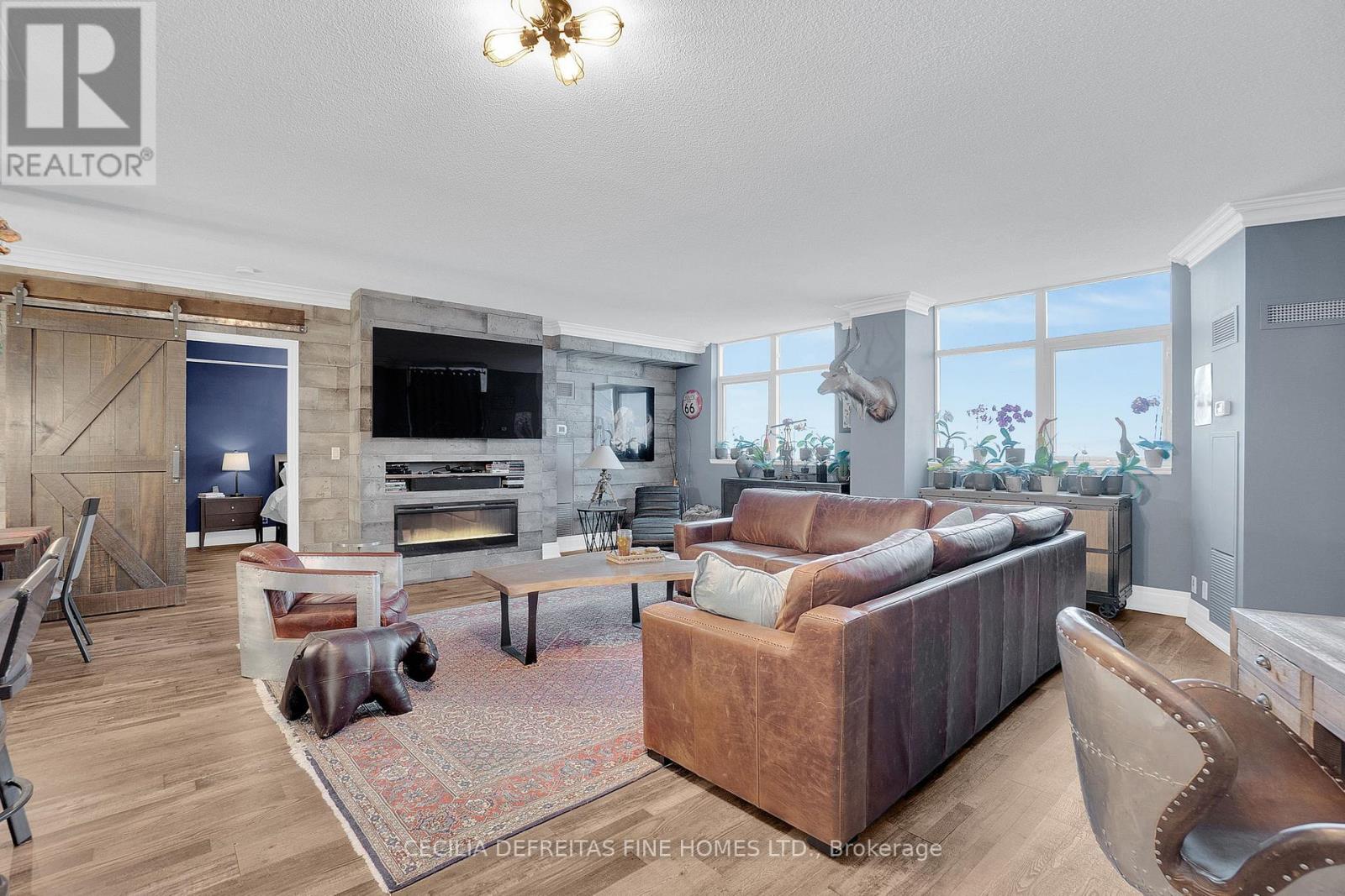 #1616 9225 JANE STREET - 8
