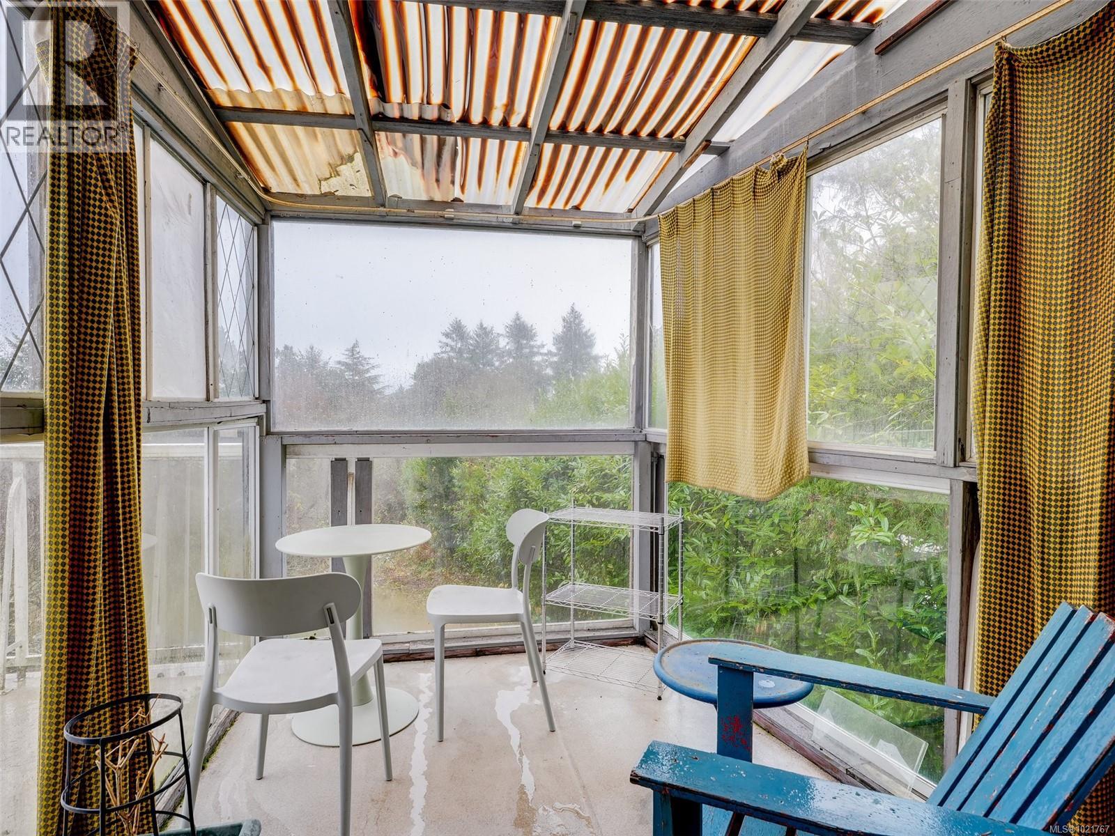  2202 Arbutus Road, Saanich