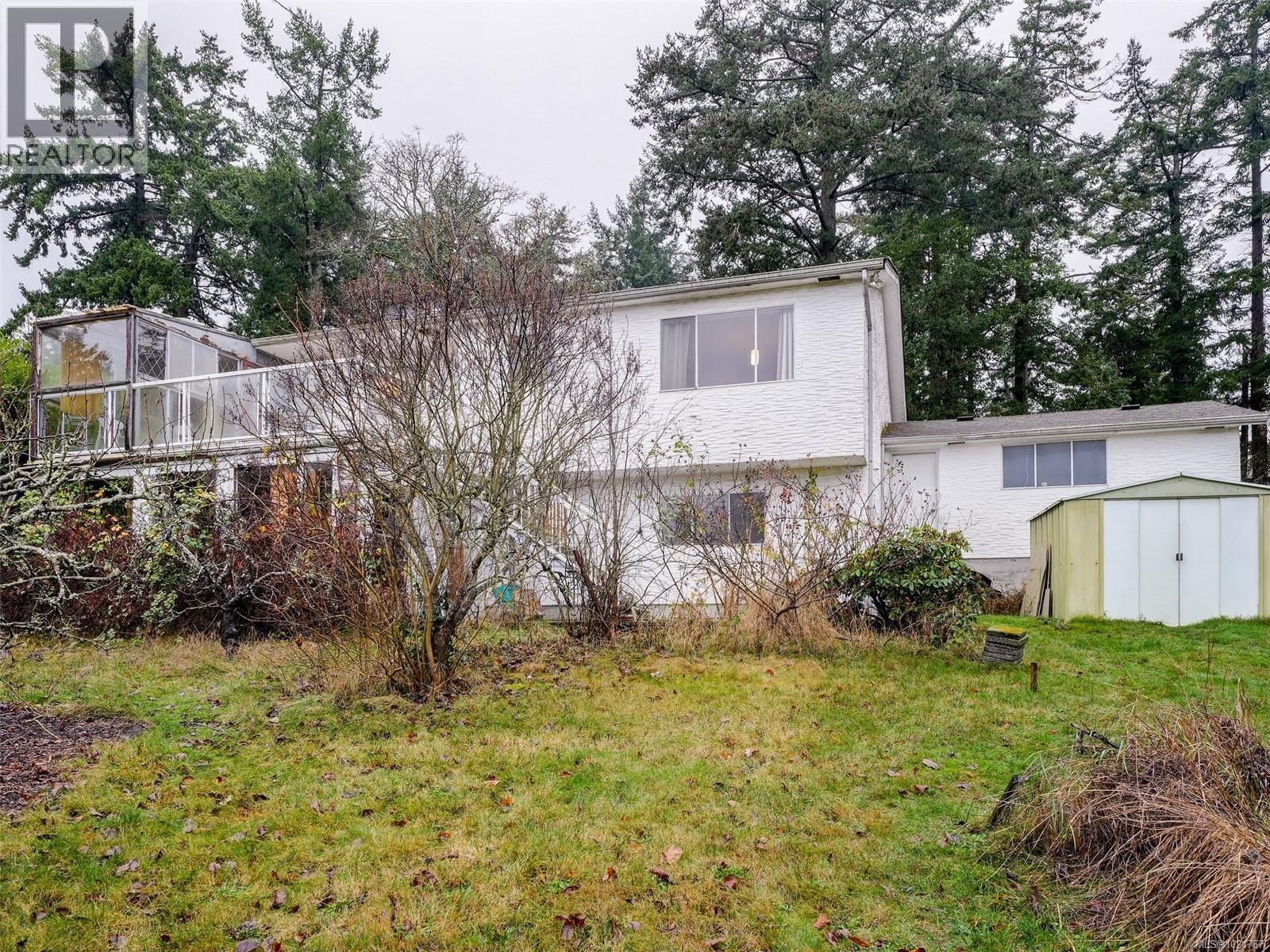  2202 Arbutus Road, Saanich