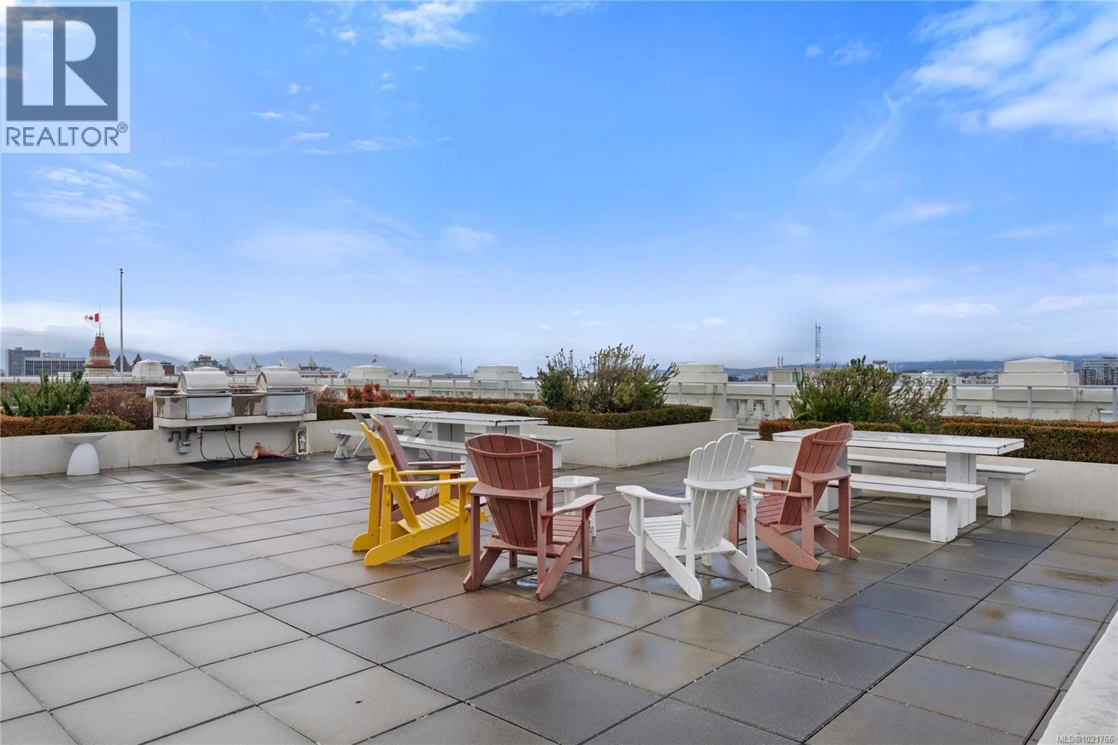 416 770 Fisgard Street, Victoria