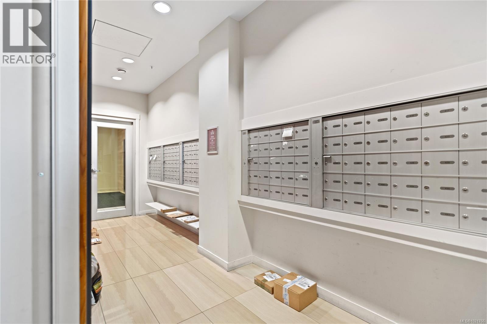 416 770 Fisgard Street, Victoria