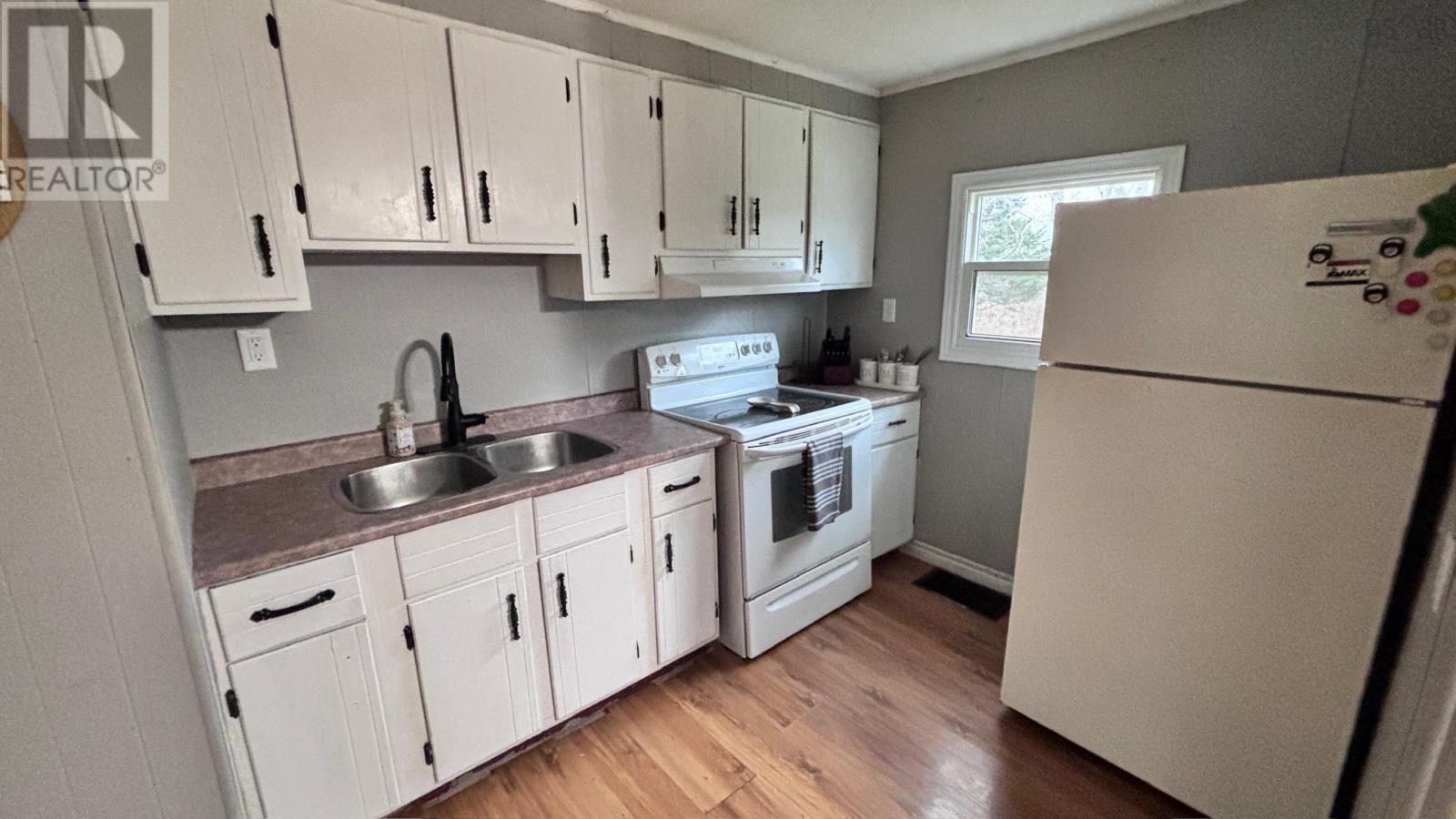 Single Family House Mini for Sale in  ONSLOW MOUNTAIN Road Belmont 