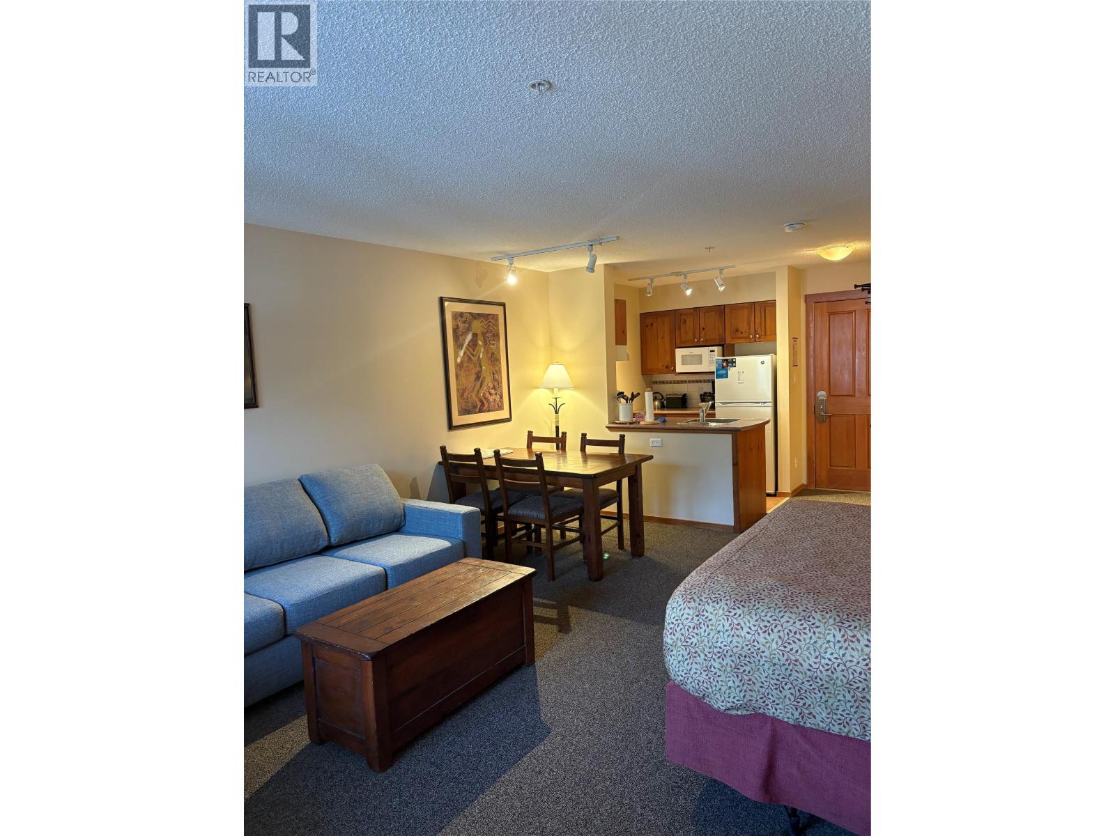 #210 2050 Summit Drive - 1