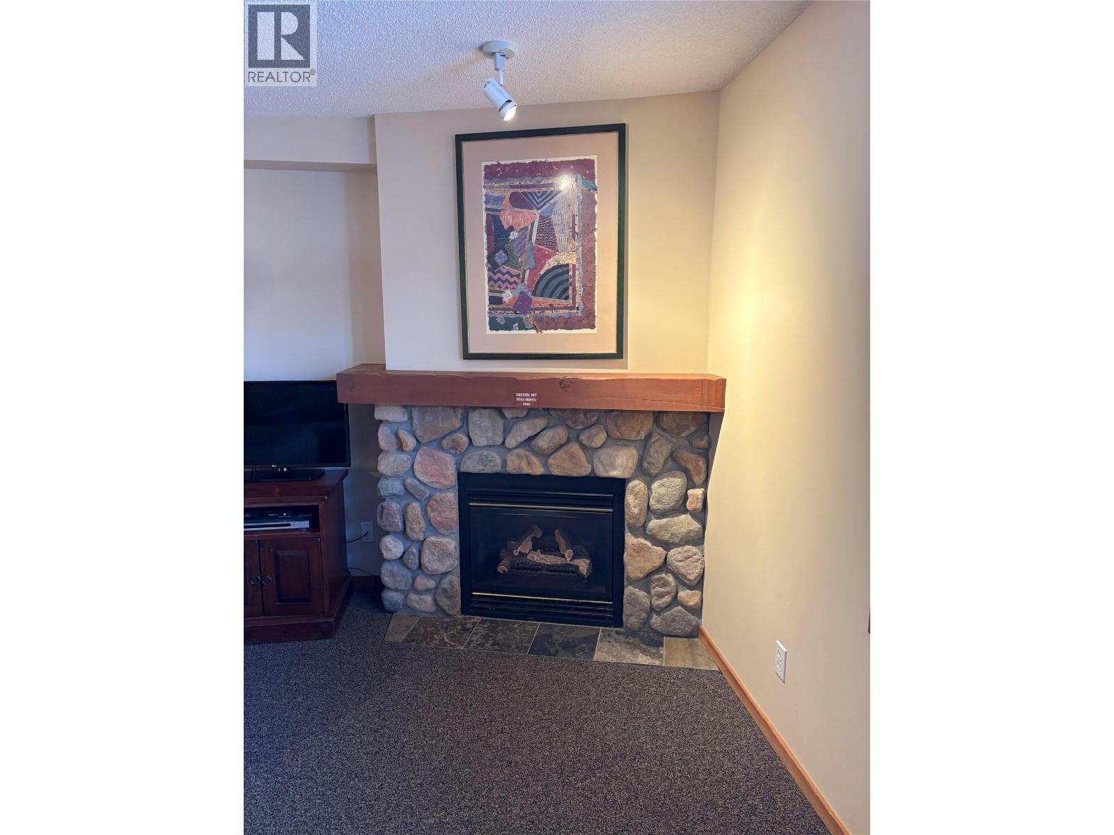 #210 2050 Summit Drive - 3
