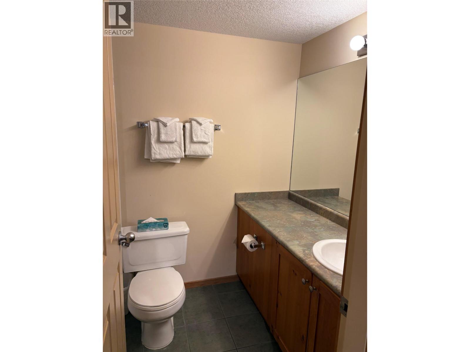 #210 2050 Summit Drive - 7