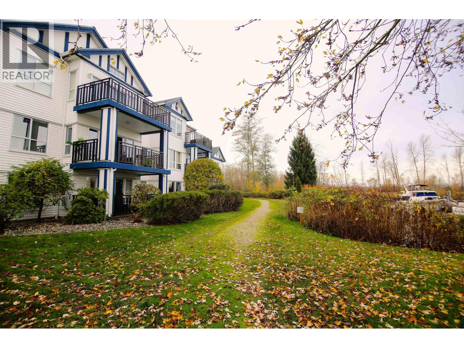 #321-4955 RIVER Road, Delta