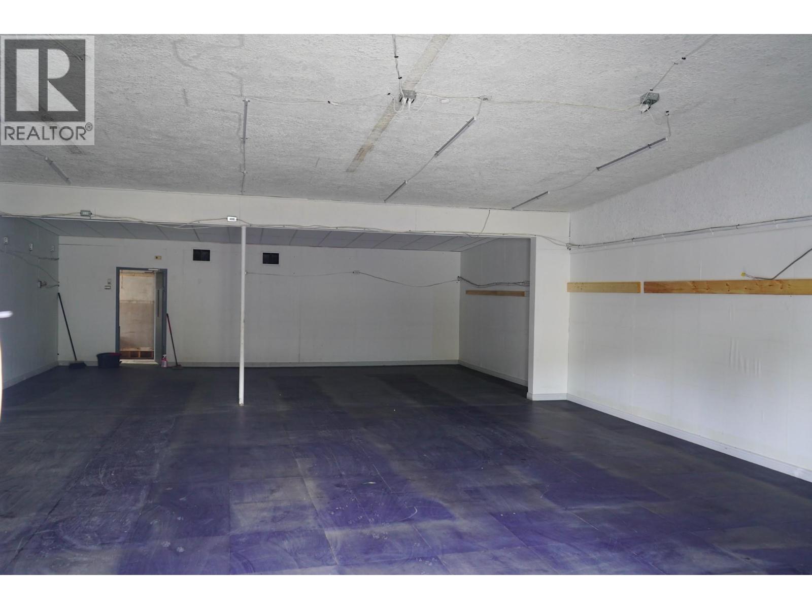 1511 Cariboo Highway - photo 3