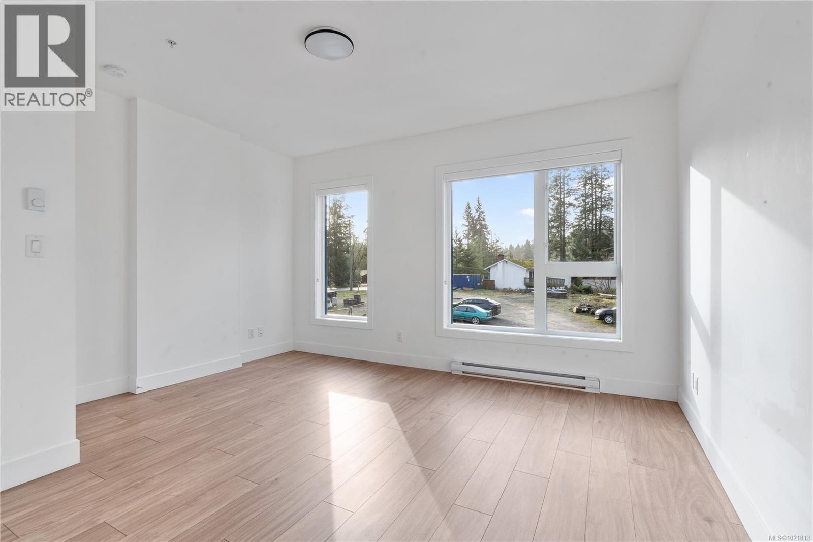 8 2330 Sooke Rd, Colwood