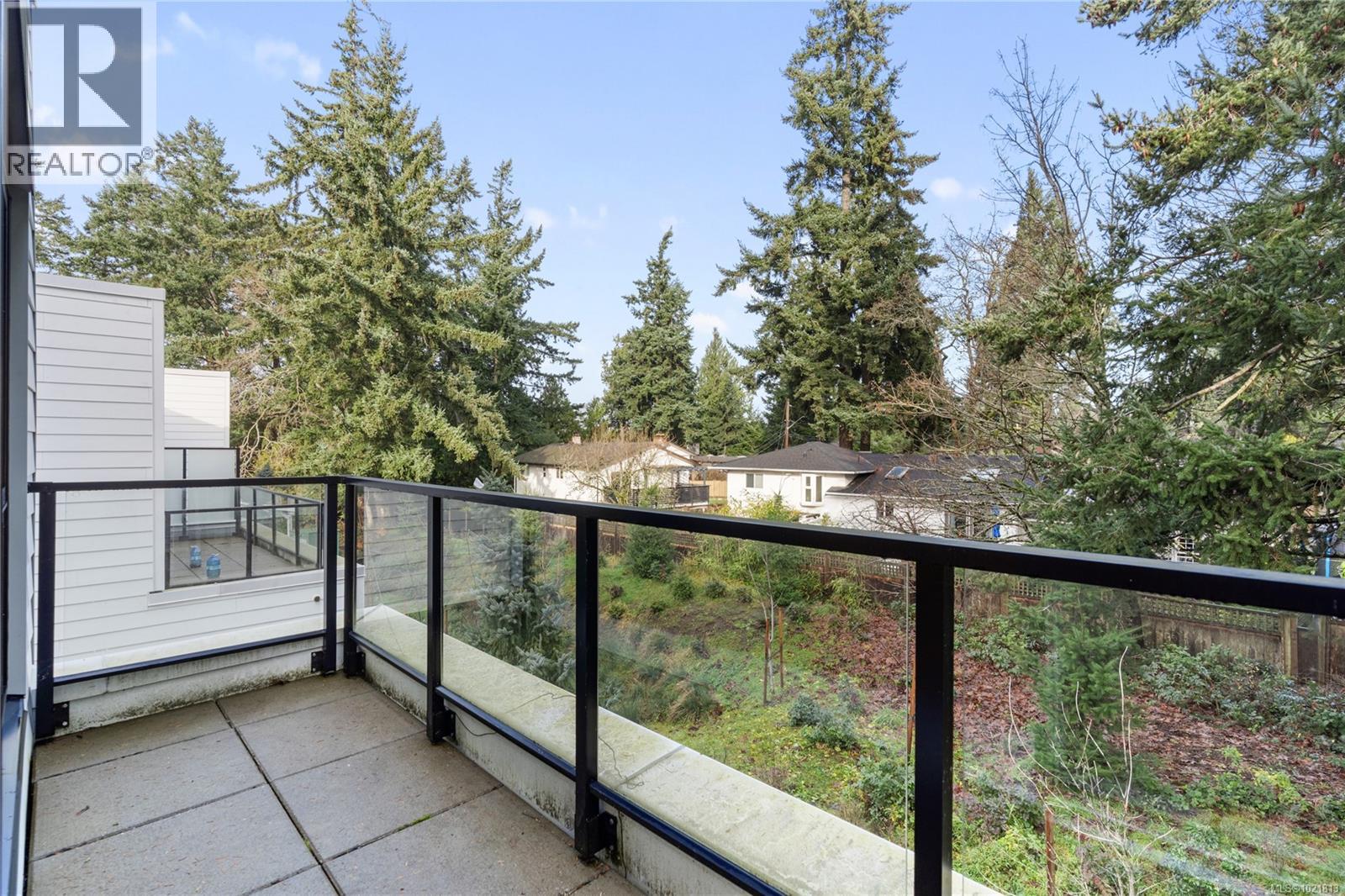 8 2330 Sooke Rd, Colwood