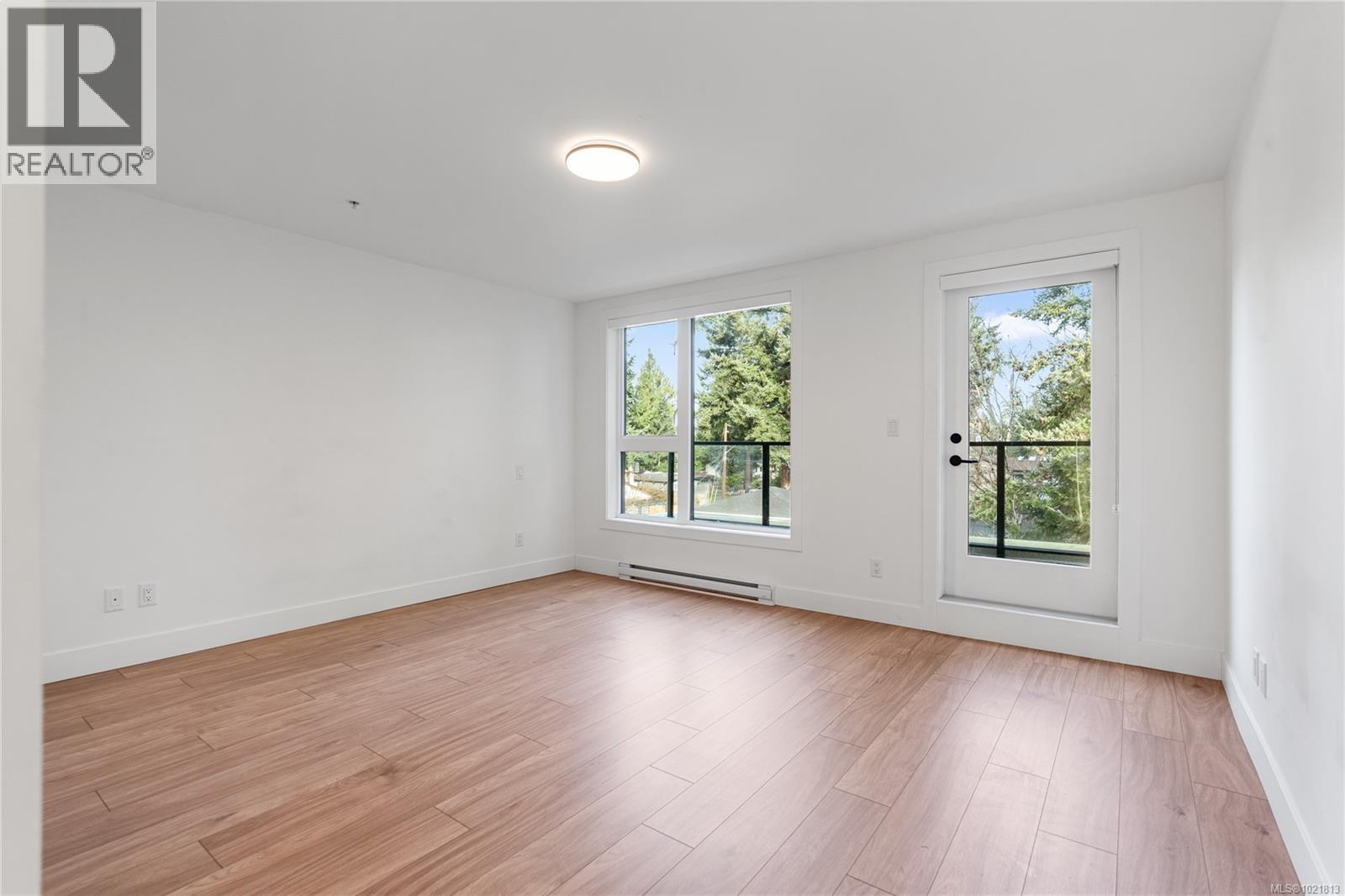 8 2330 Sooke Rd, Colwood