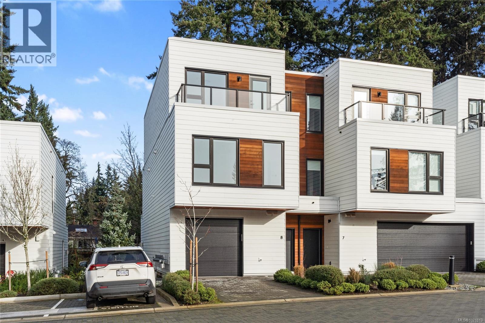8 2330 Sooke Rd, Colwood