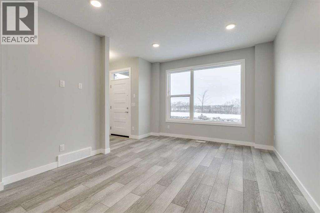 Single Family House for Sale in  Silverton Glen Way SW Silverado Calgary 