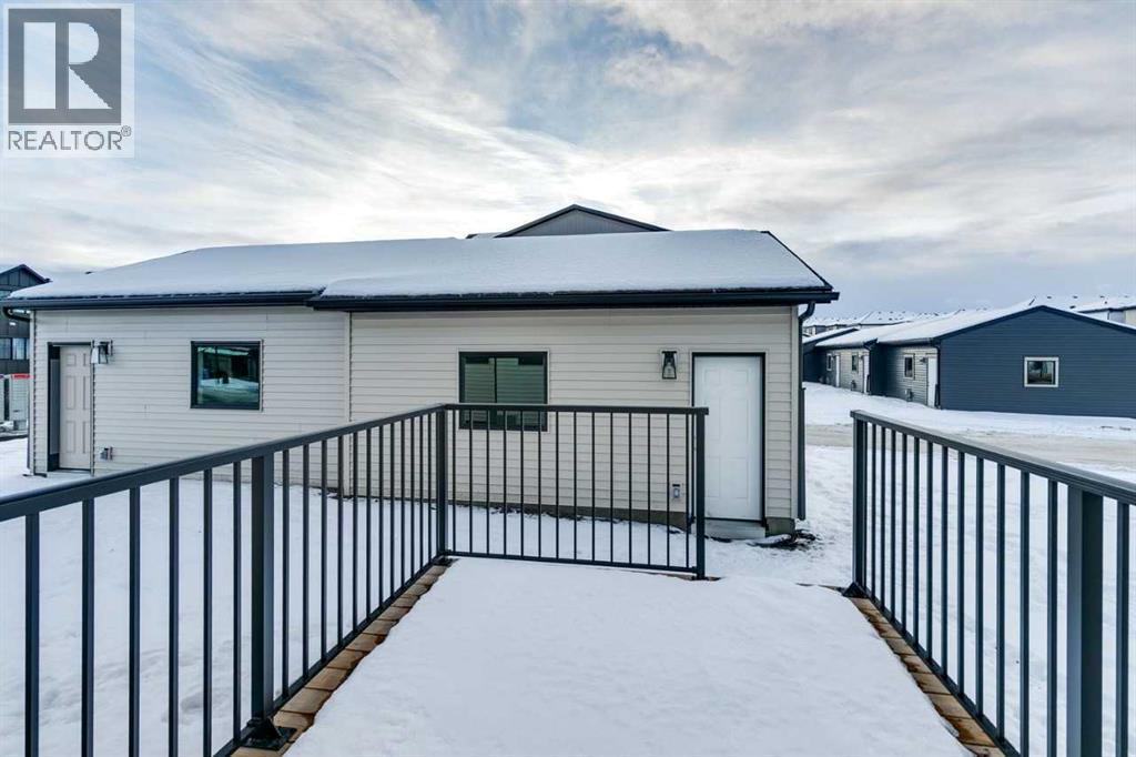 Single Family House for Sale in  Silverton Glen Way SW Silverado Calgary 