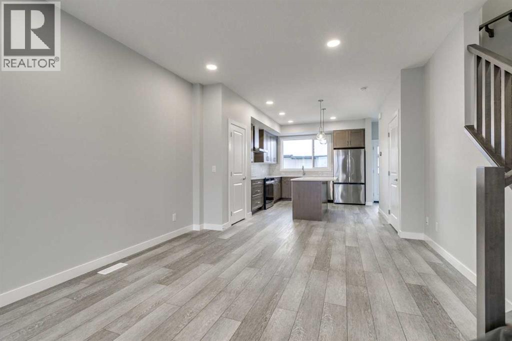 Single Family House for Sale in  Silverton Glen Way SW Silverado Calgary 