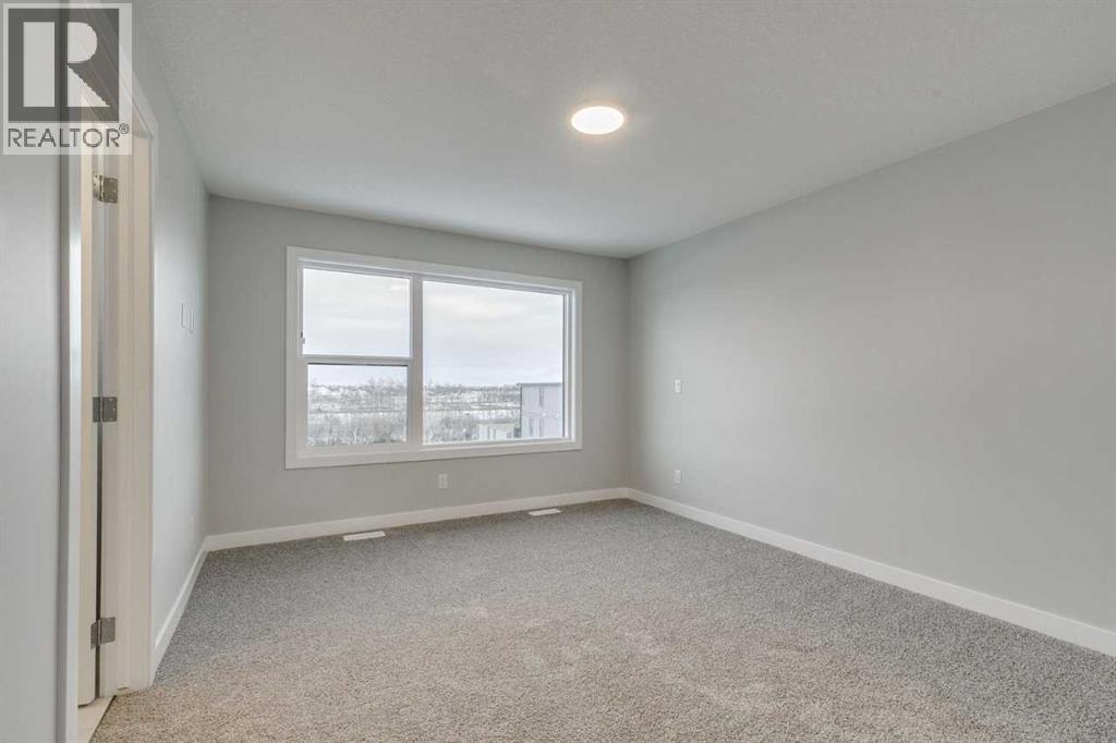 Single Family House for Sale in  Silverton Glen Way SW Silverado Calgary 