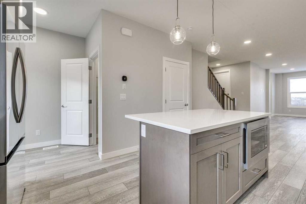 Single Family House for Sale in  Silverton Glen Way SW Silverado Calgary 