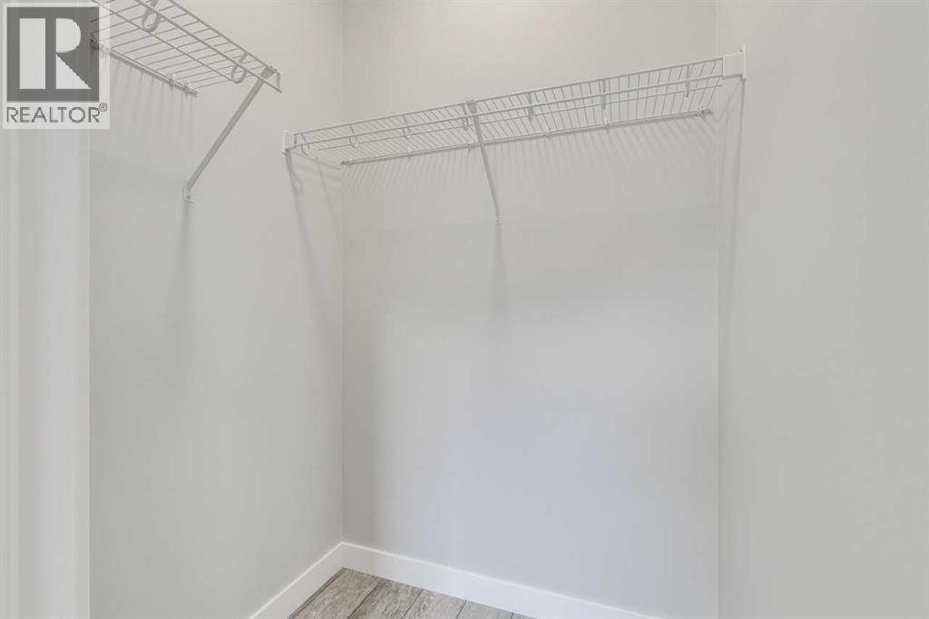 Single Family House for Sale in  Silverton Glen Way SW Silverado Calgary 