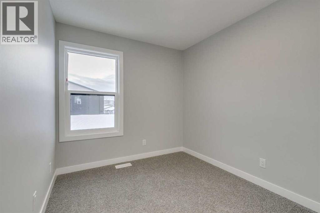 Single Family House for Sale in  Silverton Glen Way SW Silverado Calgary 