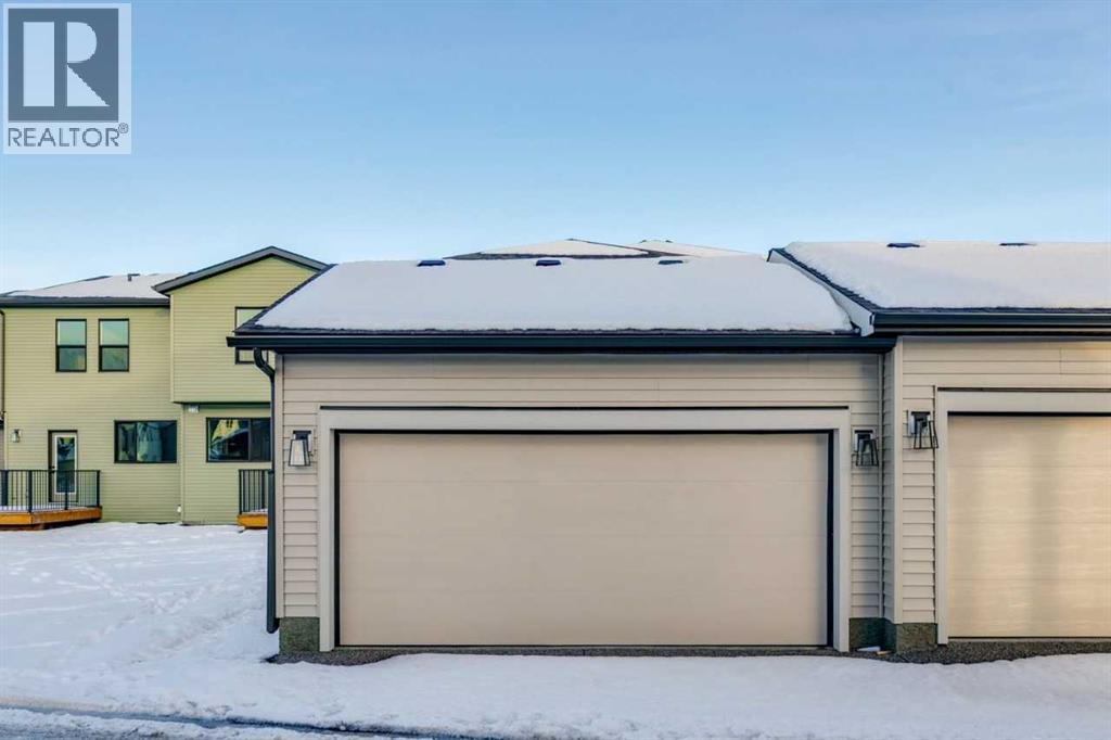 Single Family House for Sale in  Silverton Glen Way SW Silverado Calgary 