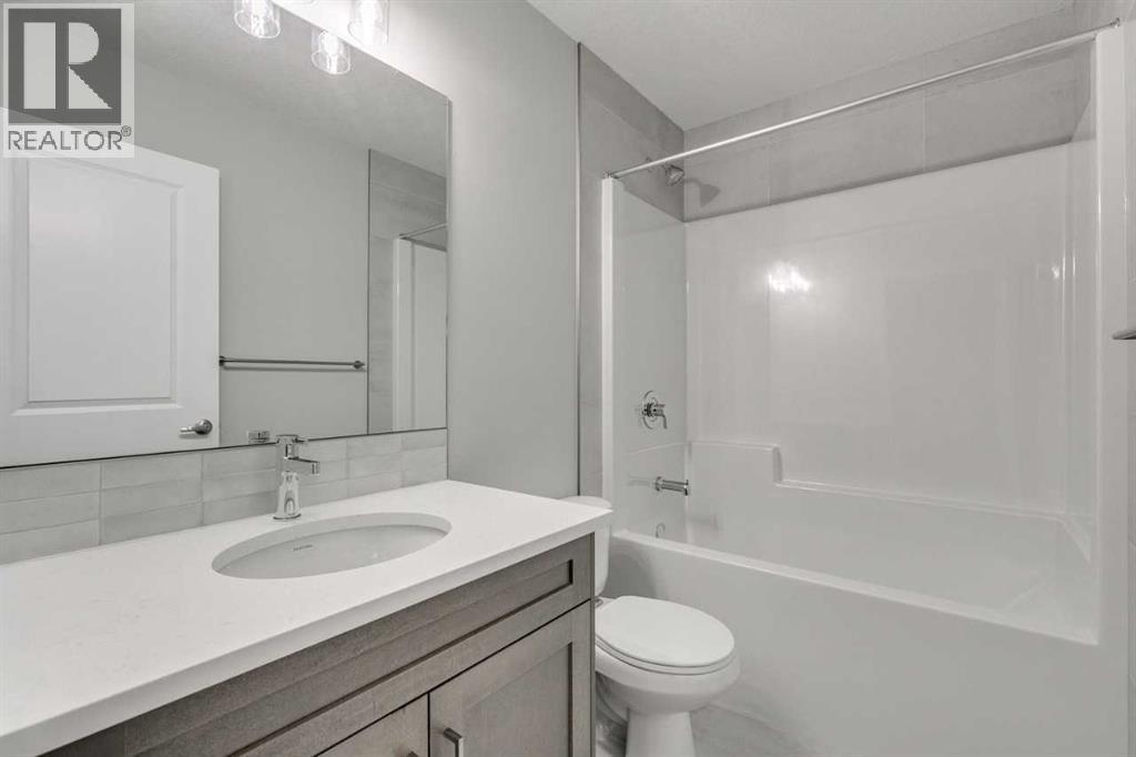 Single Family House for Sale in  Silverton Glen Way SW Silverado Calgary 