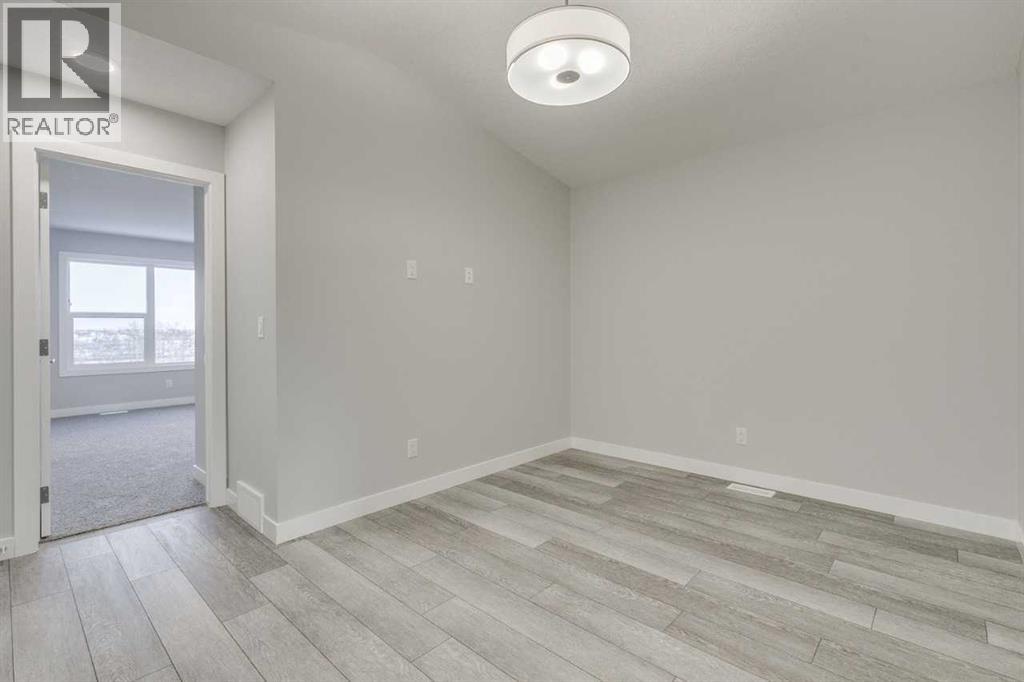 Single Family House for Sale in  Silverton Glen Way SW Silverado Calgary 