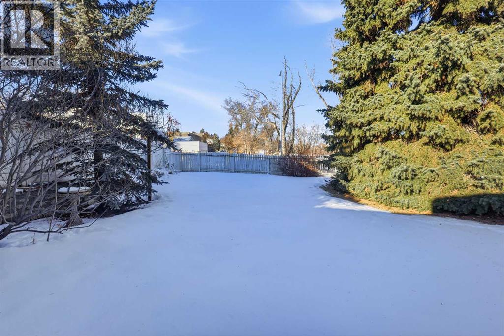 Single Family House Bungalow for Sale in  Hamilton Street NW St Andrews Heights Calgary 