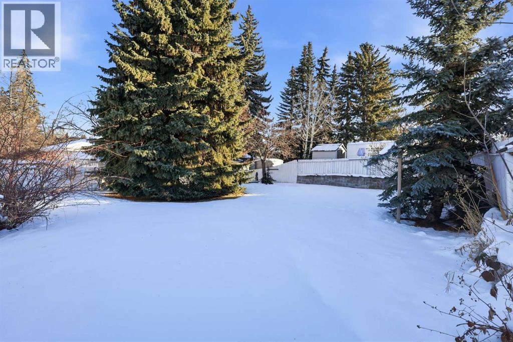 Single Family House Bungalow for Sale in  Hamilton Street NW St Andrews Heights Calgary 