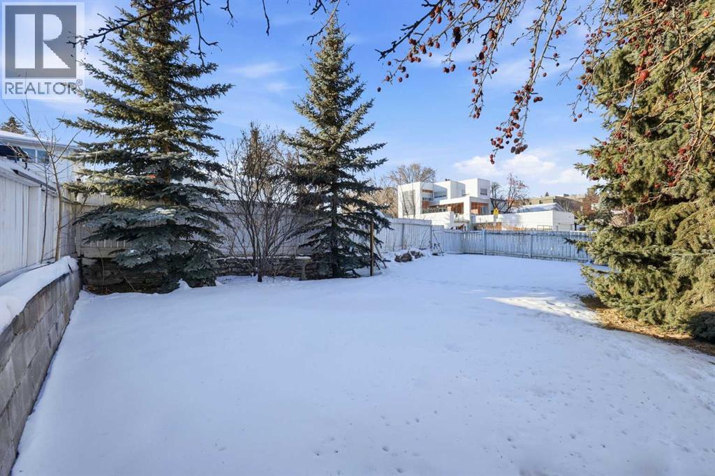Single Family House Bungalow for Sale in  Hamilton Street NW St Andrews Heights Calgary 