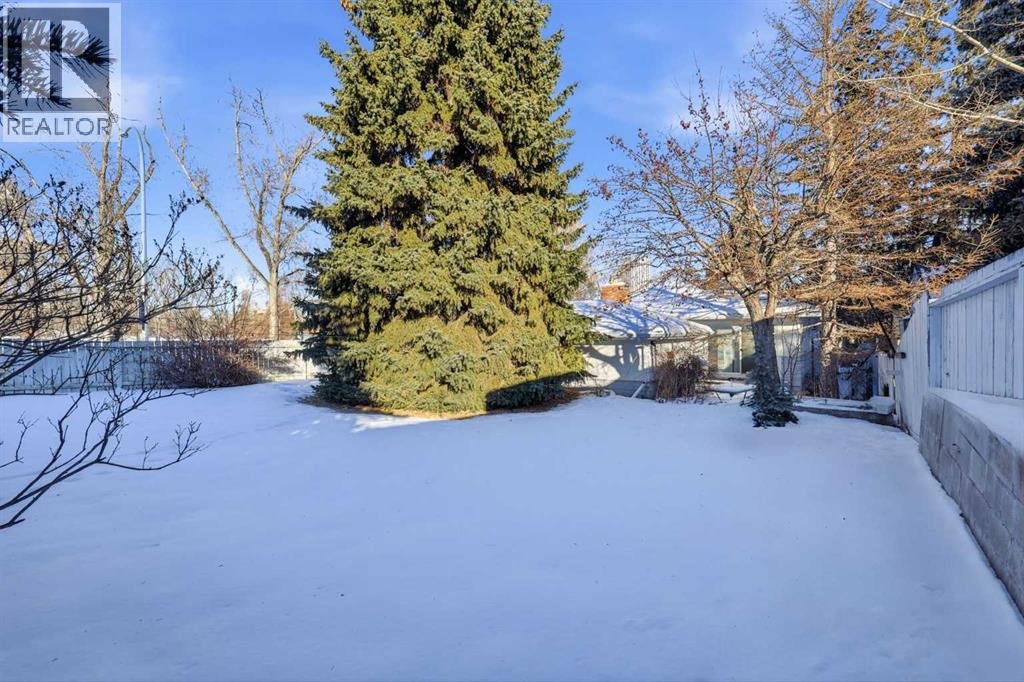 Single Family House Bungalow for Sale in  Hamilton Street NW St Andrews Heights Calgary 
