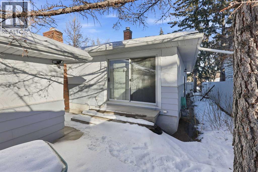 Single Family House Bungalow for Sale in  Hamilton Street NW St Andrews Heights Calgary 