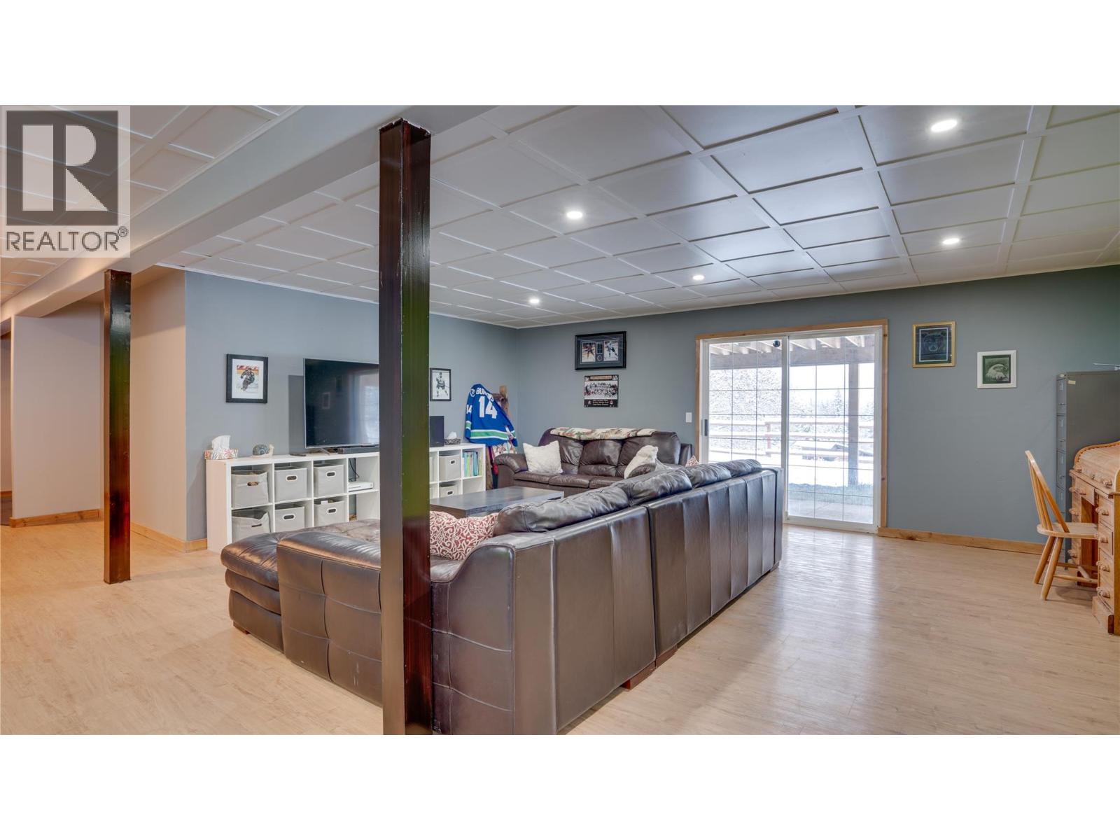  2086 Yankee Flats Road, Salmon Arm