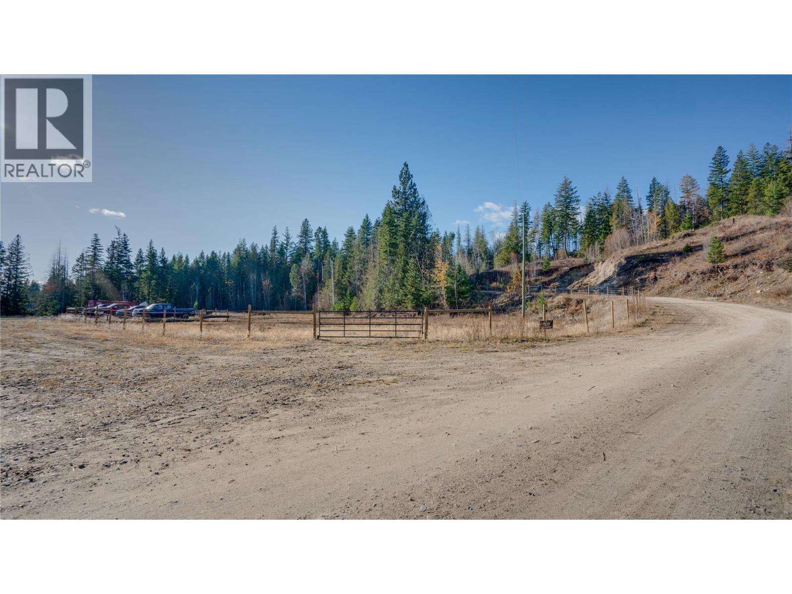  2086 Yankee Flats Road, Salmon Arm