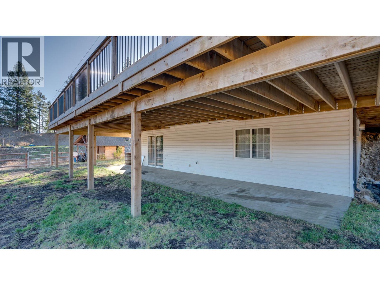  2086 Yankee Flats Road, Salmon Arm