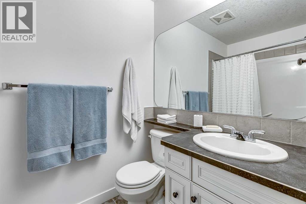 Single Family House for Sale in  Tusslewood View NW Tuscany Calgary 