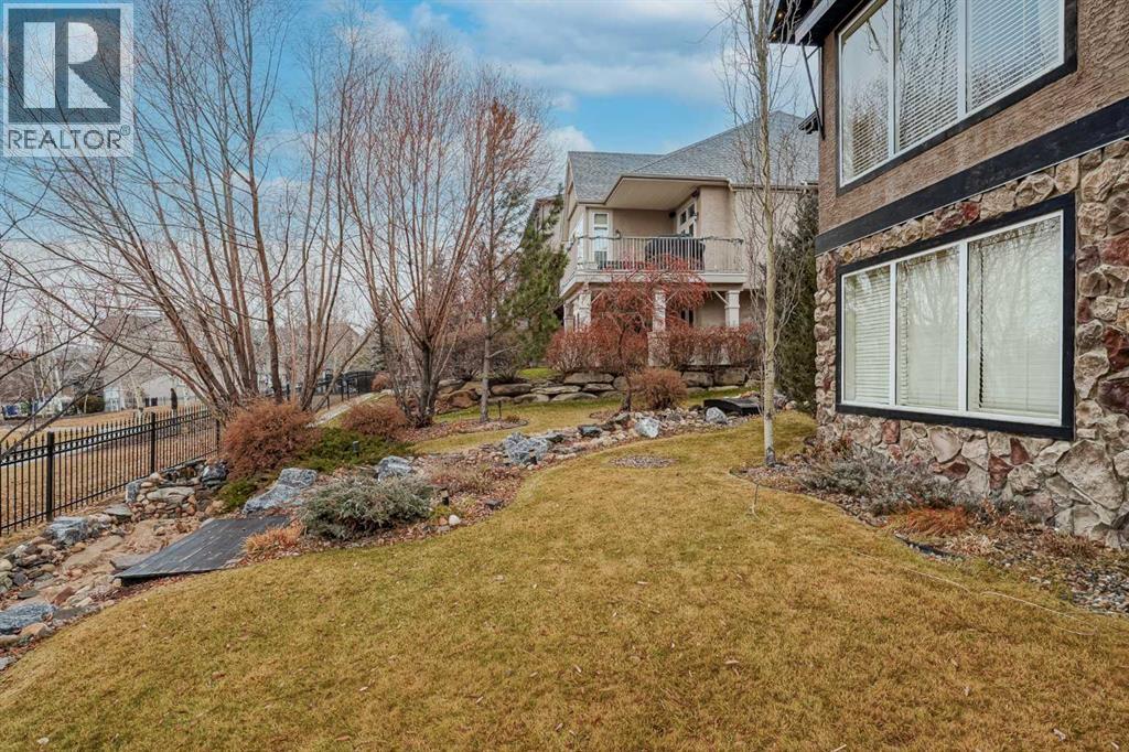 Single Family House for Sale in  Tusslewood View NW Tuscany Calgary 