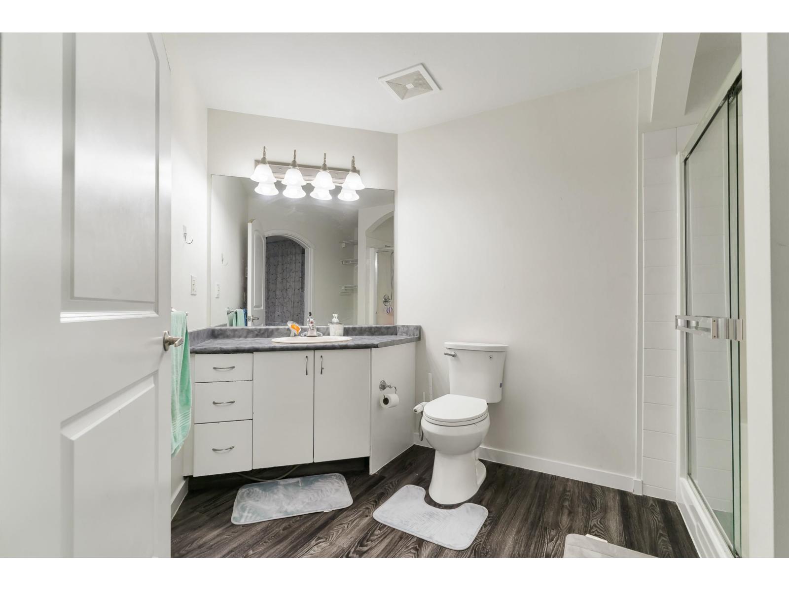 114 33485 SOUTH FRASER WAY, Abbotsford